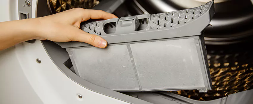 Signs Of A Clogged Dryer Lint Trap in Springfield, Illinois